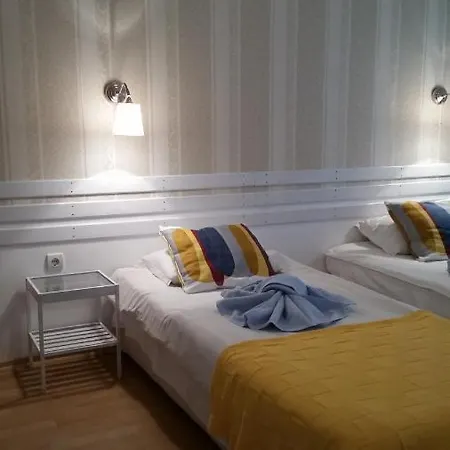 Lozite Hotell 3*