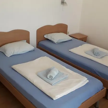 Отель Lozite 3*