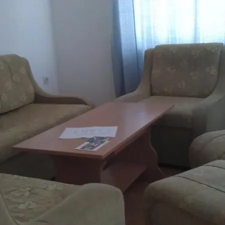 Отель Lozite 3*