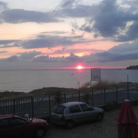 Отель Lozite 3*
